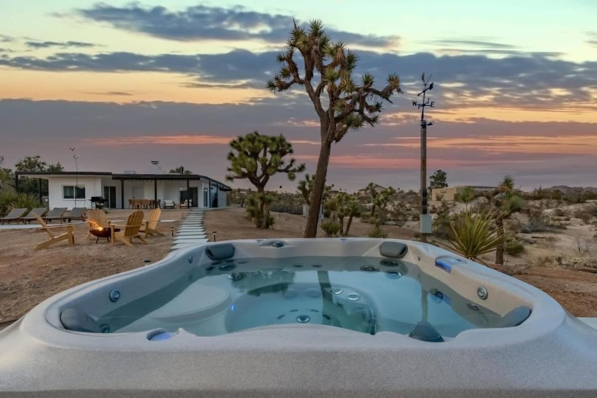 Kinetic House-Joshua Trees Sculptures Cowboy Pool Βίλα Yucca Valley Εξωτερικό φωτογραφία