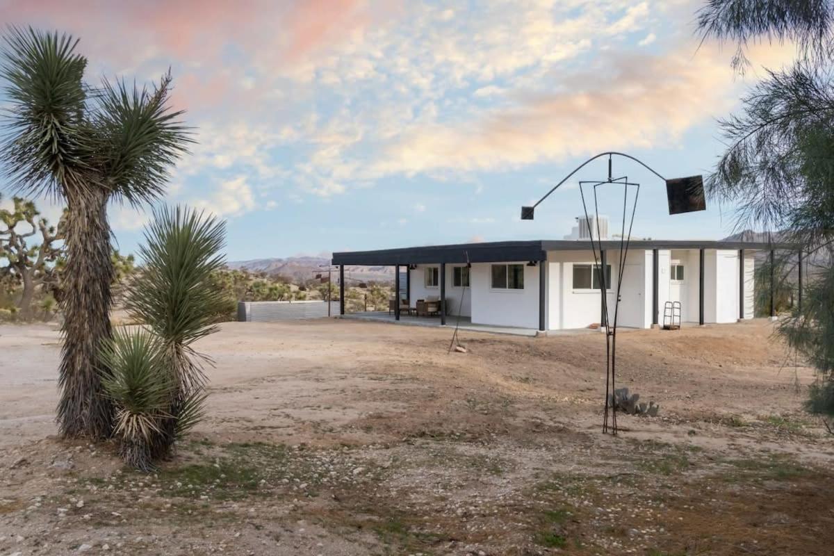 Kinetic House-Joshua Trees Sculptures Cowboy Pool Βίλα Yucca Valley Εξωτερικό φωτογραφία